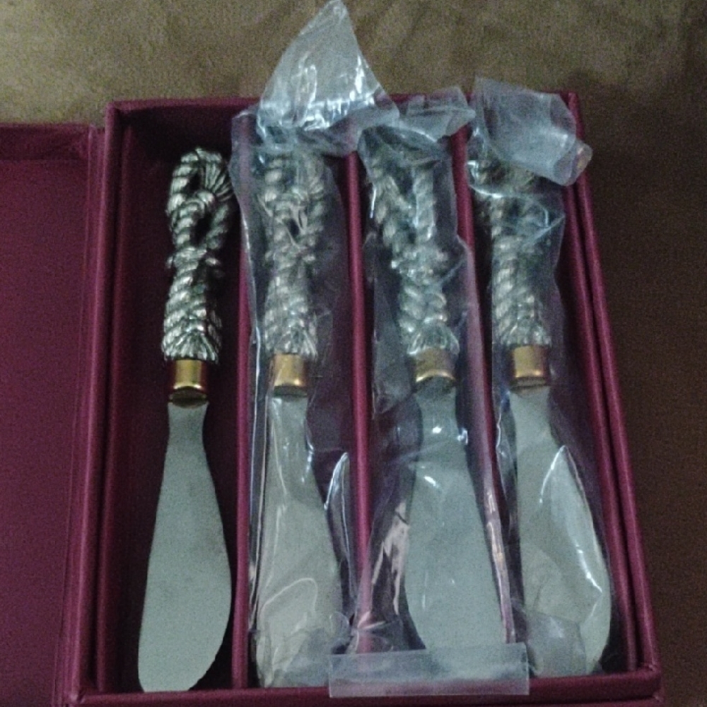 Arthur Court Silver and Gold Rope Design Spreaders